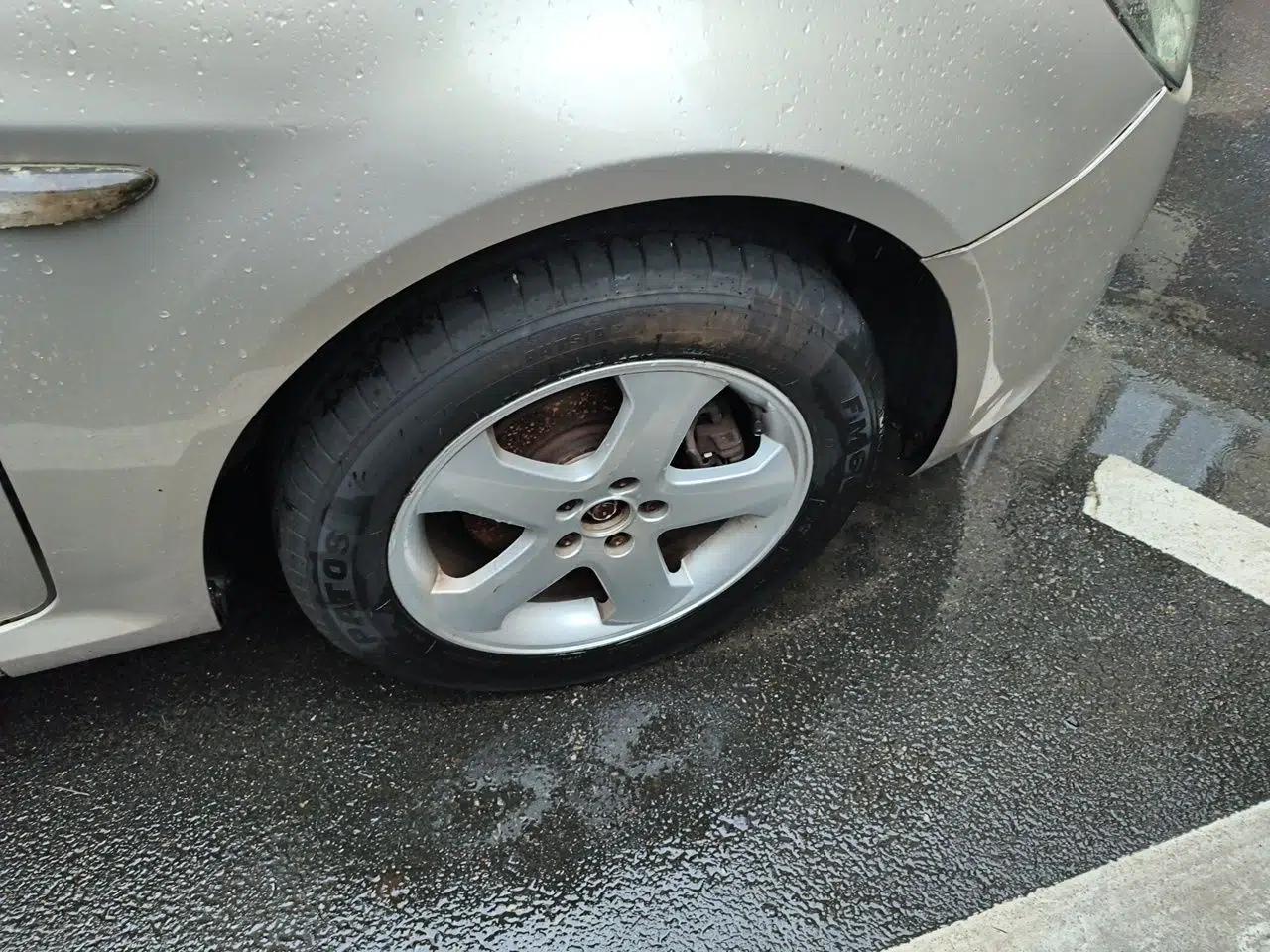 Roewe 350 2011 350S 1.5L Automatic Xunyue Edition — миниатюра 8