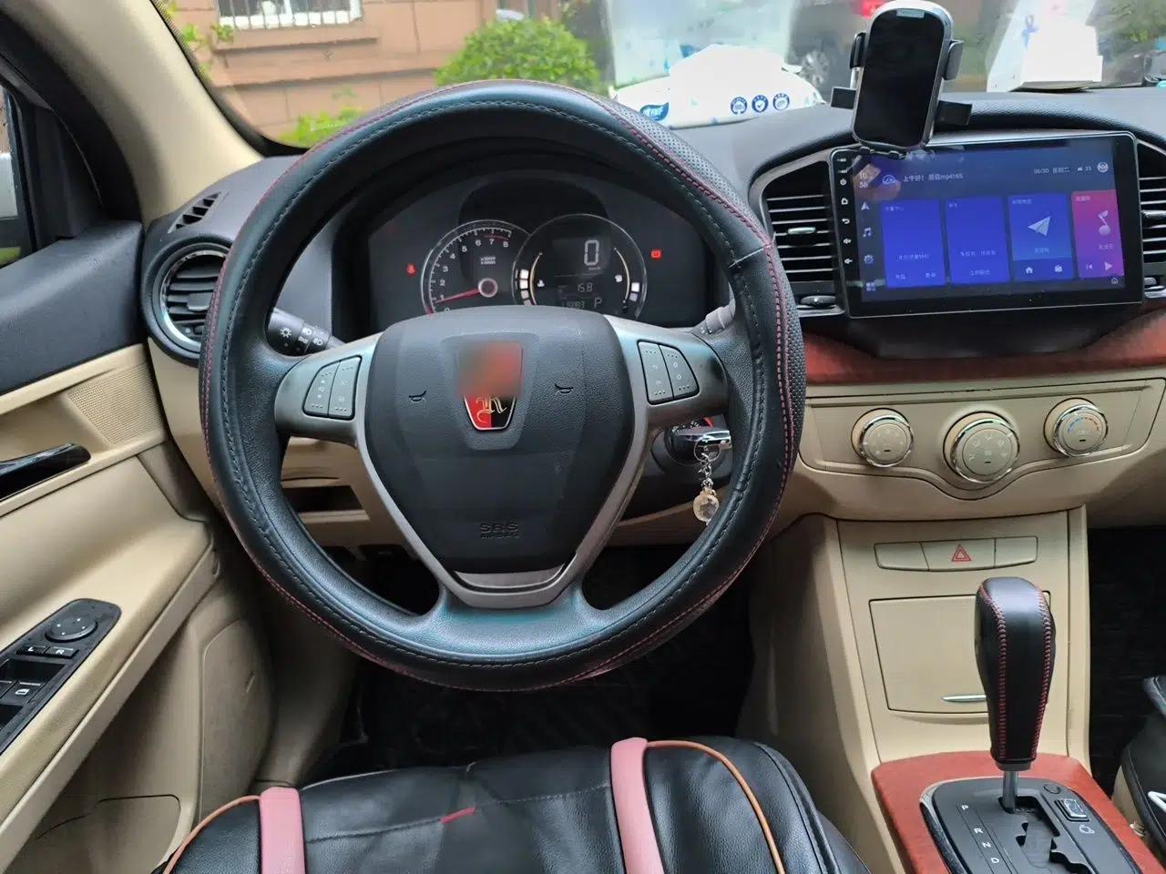Roewe 350 2011 350S 1.5L Automatic Xunyue Edition — миниатюра 10