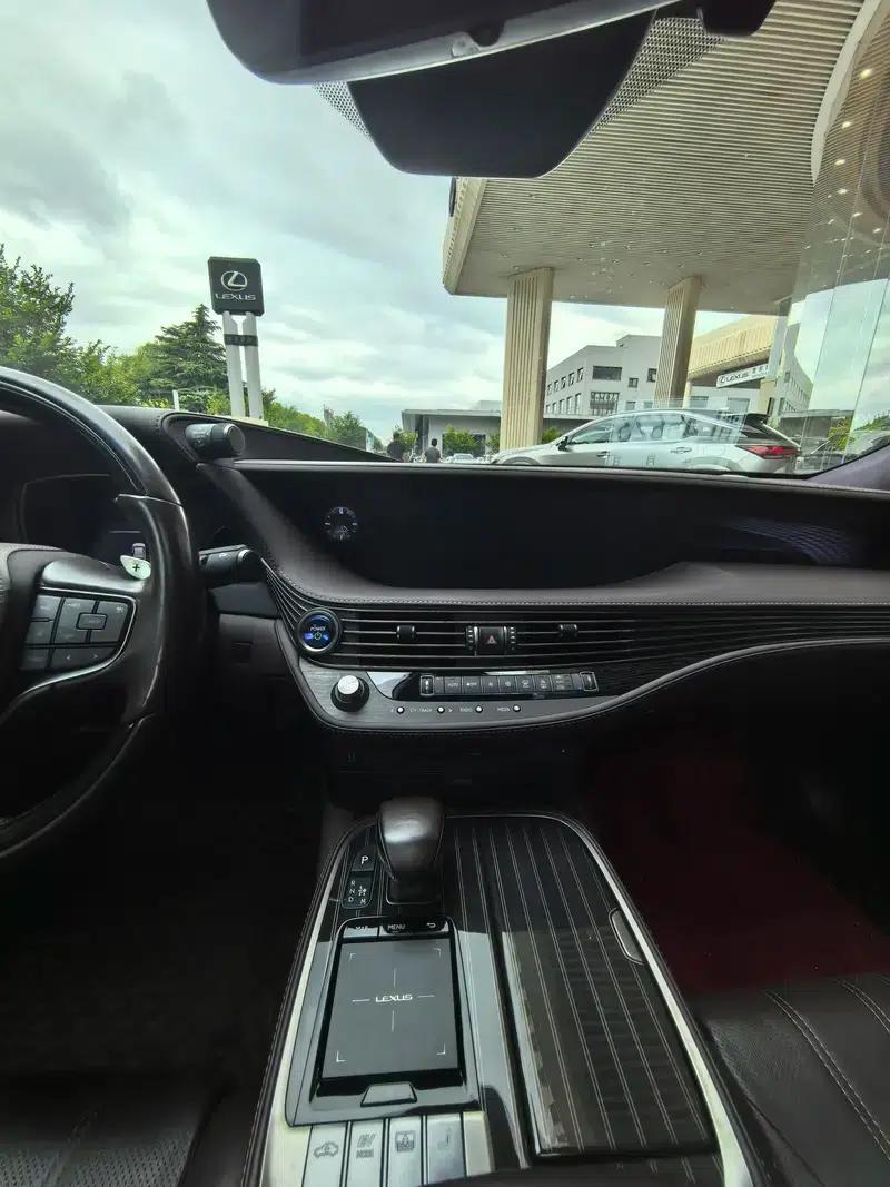 Lexus LS 2020 500h Luxury Edition (China VI Emission Standard) — миниатюра 11
