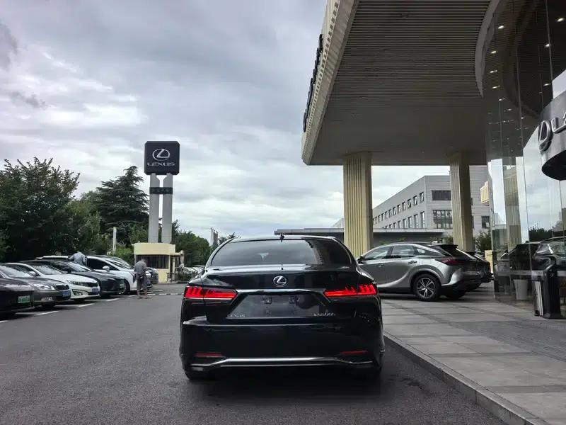 Lexus LS 2020 500h Luxury Edition (China VI Emission Standard) — миниатюра 6