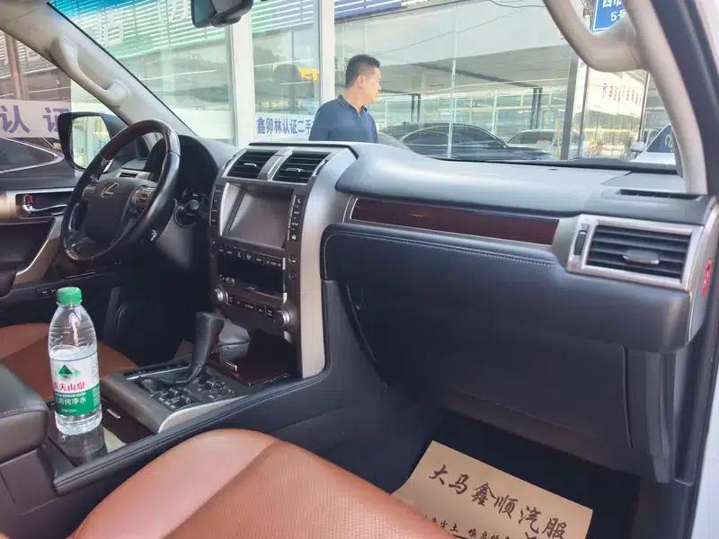 2015 Lexus GX 400 Luxury Edition — миниатюра 5