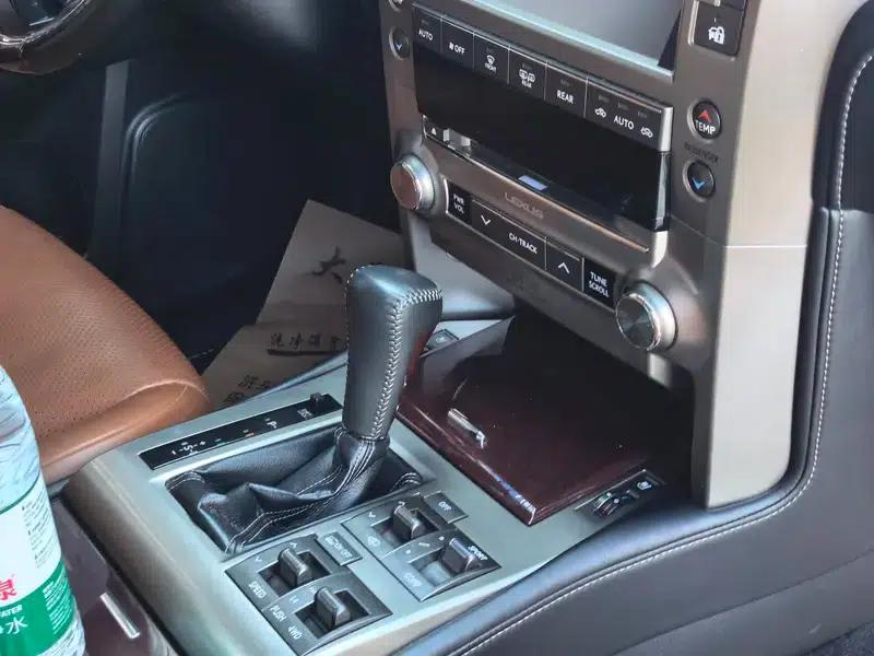 2015 Lexus GX 400 Luxury Edition — миниатюра 8