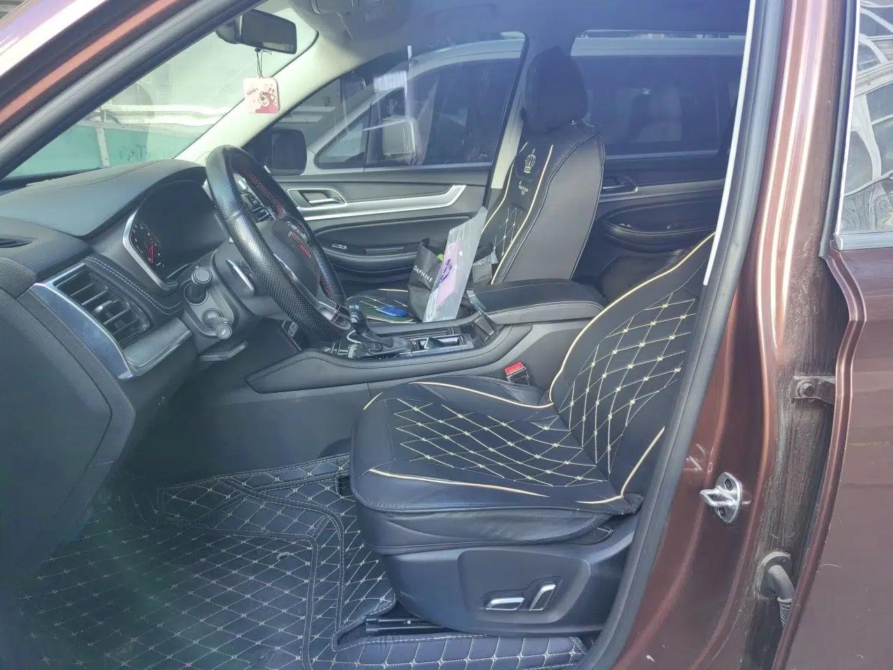 Roewe RX8 2018 30T Two-Wheel Drive Flagship Edition — миниатюра 15