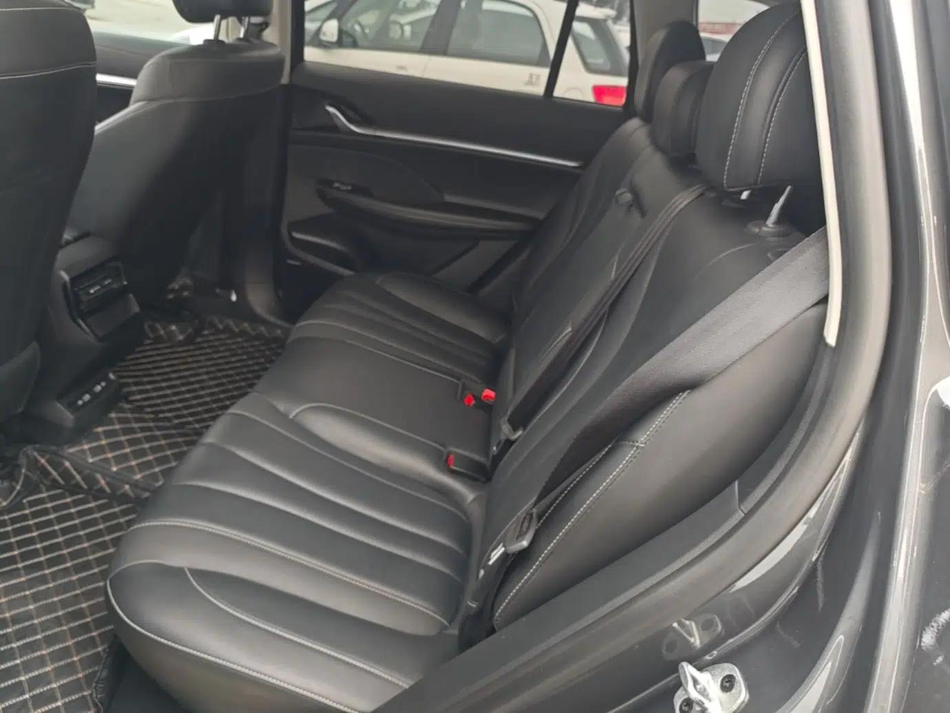 Roewe RX5 MAX 2022 1.5T Automatic Zhiwei Prestige Edition — миниатюра 20