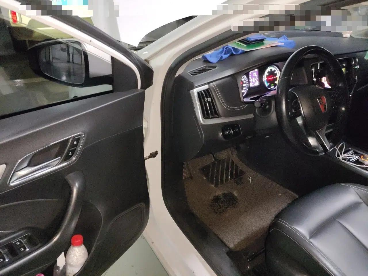 Roewe i6 New Energy 2019 PLUS 50T 4G Connected Glory Luxury Edition — миниатюра 16