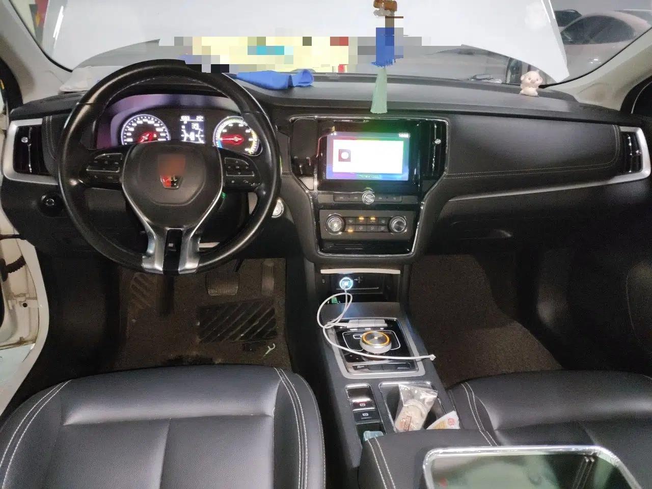 Roewe i6 New Energy 2019 PLUS 50T 4G Connected Glory Luxury Edition — миниатюра 9