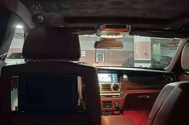 2012 Ghost 6.6T Extended Version — миниатюра 3