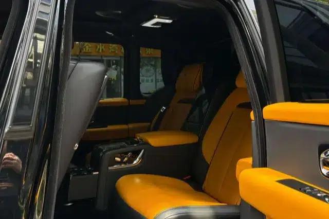 2018 Cullinan, four-seater version — миниатюра 12