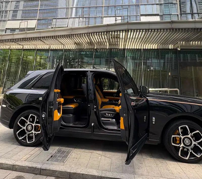 2018 Cullinan, four-seater version — миниатюра 6