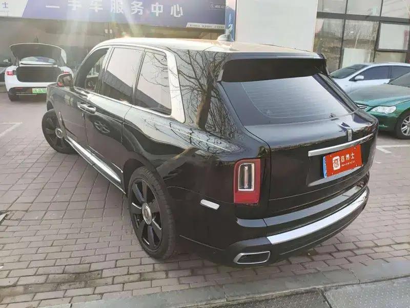 2018 Cullinan, four-seater version — миниатюра 3