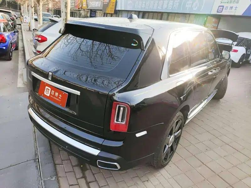 2018 Cullinan, four-seater version — миниатюра 5