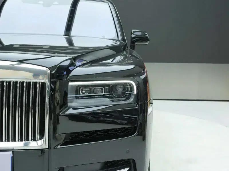 2018 Cullinan, four-seater version — миниатюра 3
