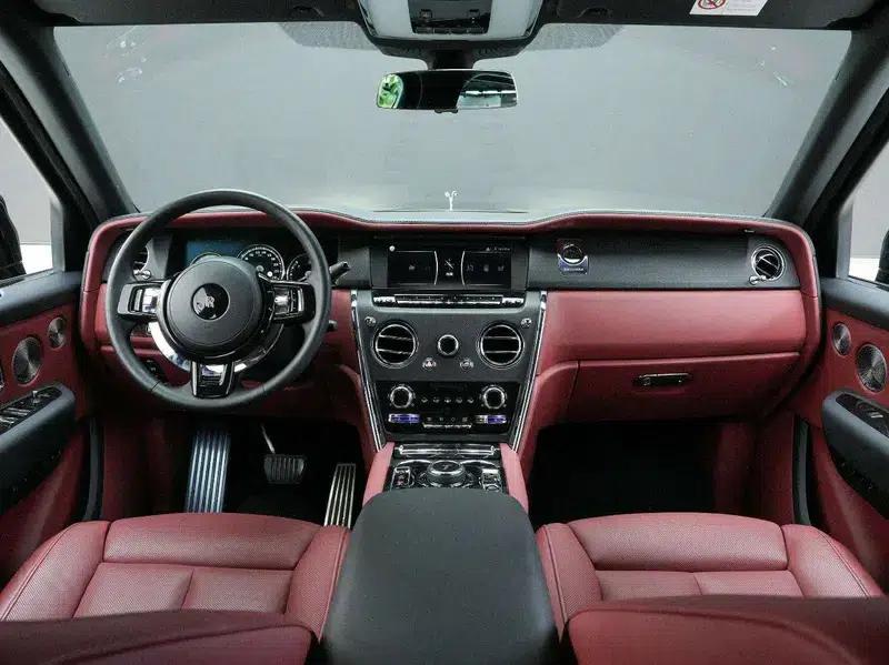 2018 Cullinan, four-seater version — миниатюра 5