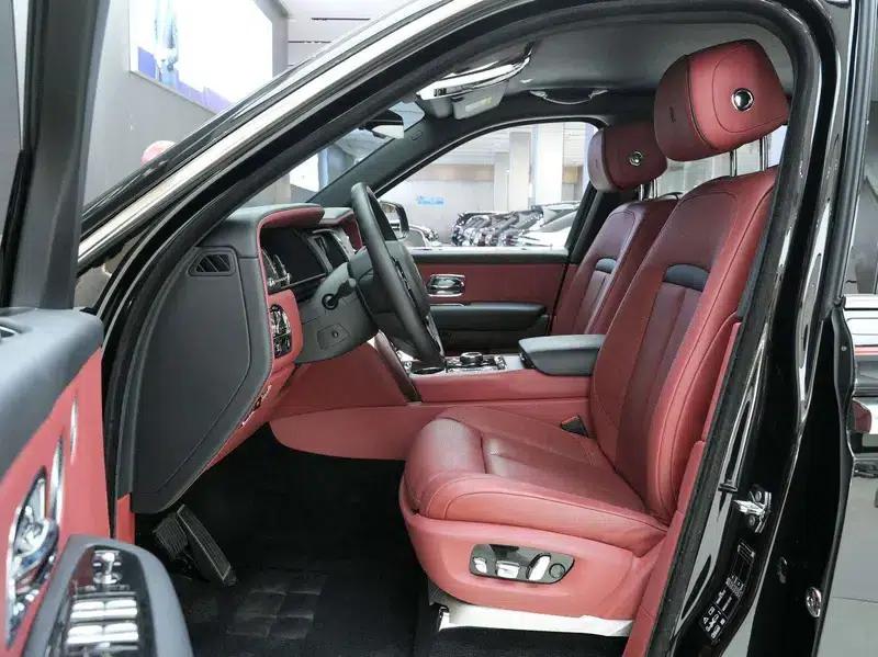 2018 Cullinan, four-seater version — миниатюра 7