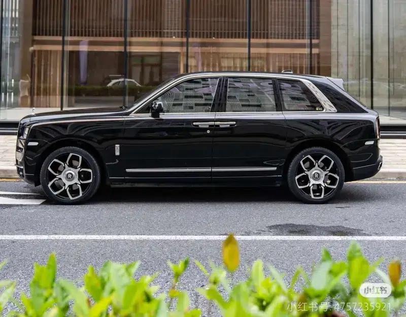 2018 Cullinan, four-seater version — миниатюра 2