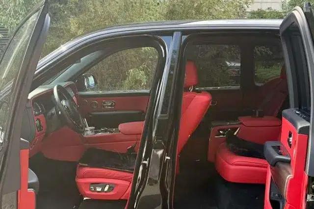 2018 Cullinan, four-seater version — миниатюра 15