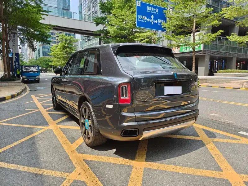 2018 Cullinan, four-seater version — миниатюра 2