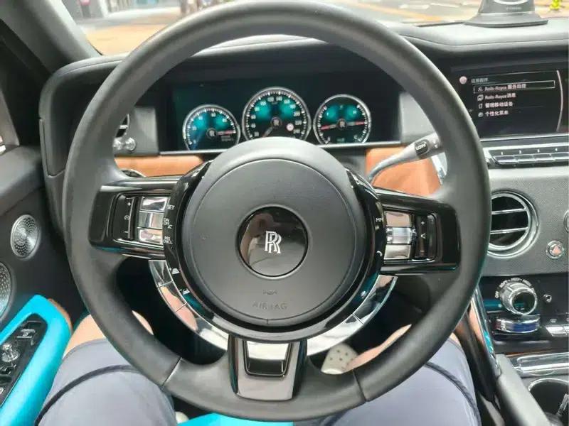 2018 Cullinan, four-seater version — миниатюра 10
