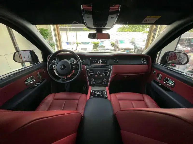 2018 Cullinan, four-seater version — миниатюра 12