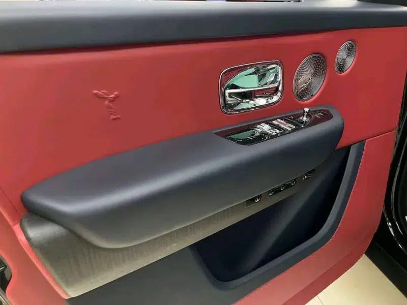 2018 Cullinan, four-seater version — миниатюра 10