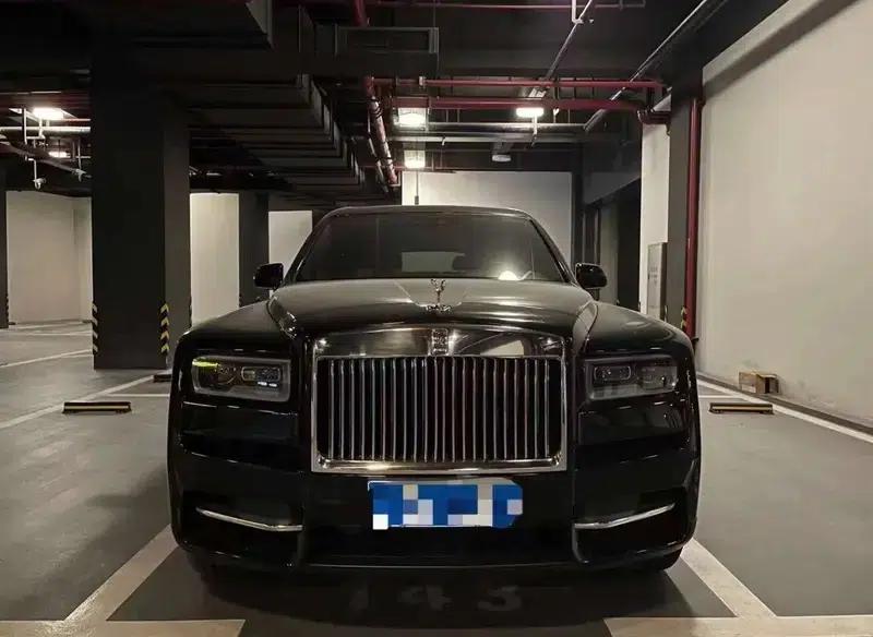 2018 Cullinan, four-seater version — миниатюра 2