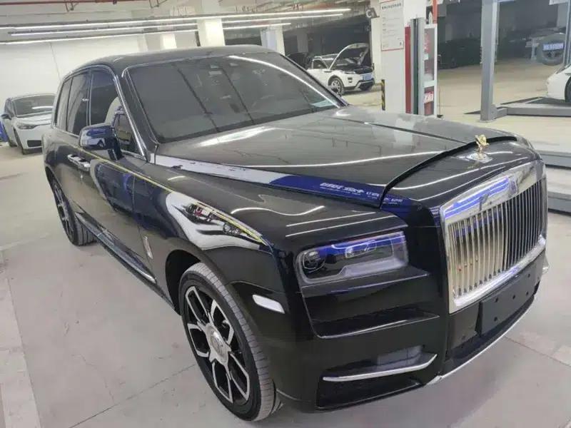 2018 Cullinan, four-seater version — миниатюра 3