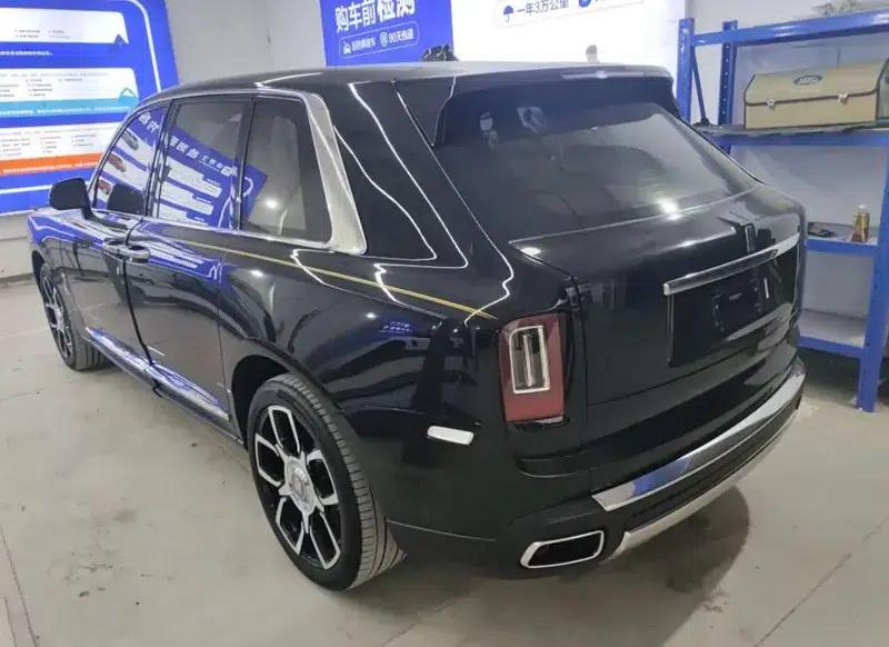 2018 Cullinan, four-seater version — миниатюра 4