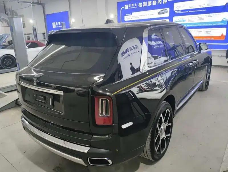2018 Cullinan, four-seater version — миниатюра 5