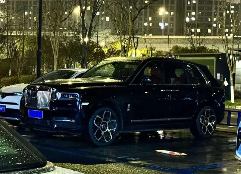 2018 Cullinan, four-seater version — миниатюра 7