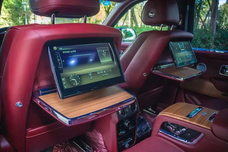 2018 Cullinan, four-seater version — миниатюра 8