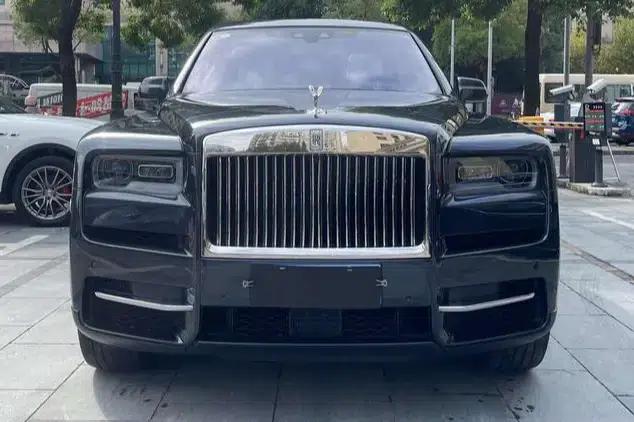 2018 Cullinan, four-seater version — миниатюра 2