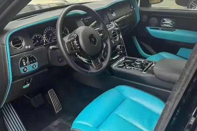 2020 Cullinan Black Badge — миниатюра 7
