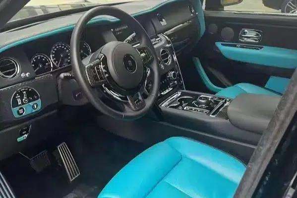 2020 Cullinan Black Badge — миниатюра 9