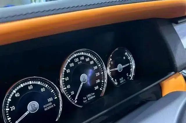 2018 Cullinan, four-seater version — миниатюра 5