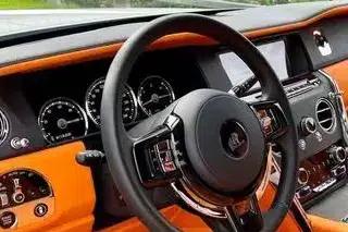 2018 Cullinan, four-seater version — миниатюра 6