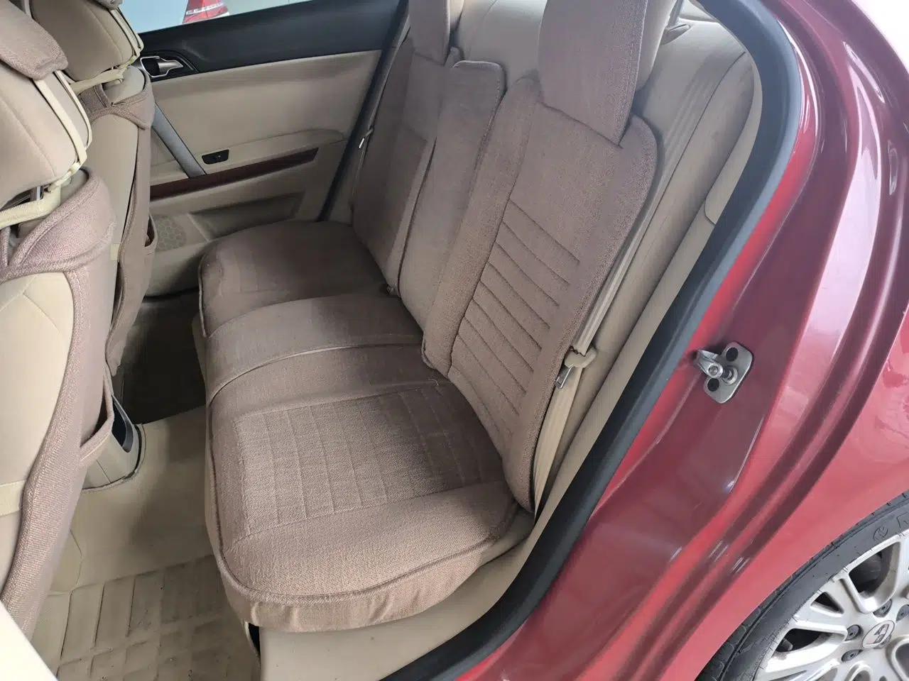 Roewe 550 2013 Classic Edition 550 1.8L Automatic Fashion Model — миниатюра 17