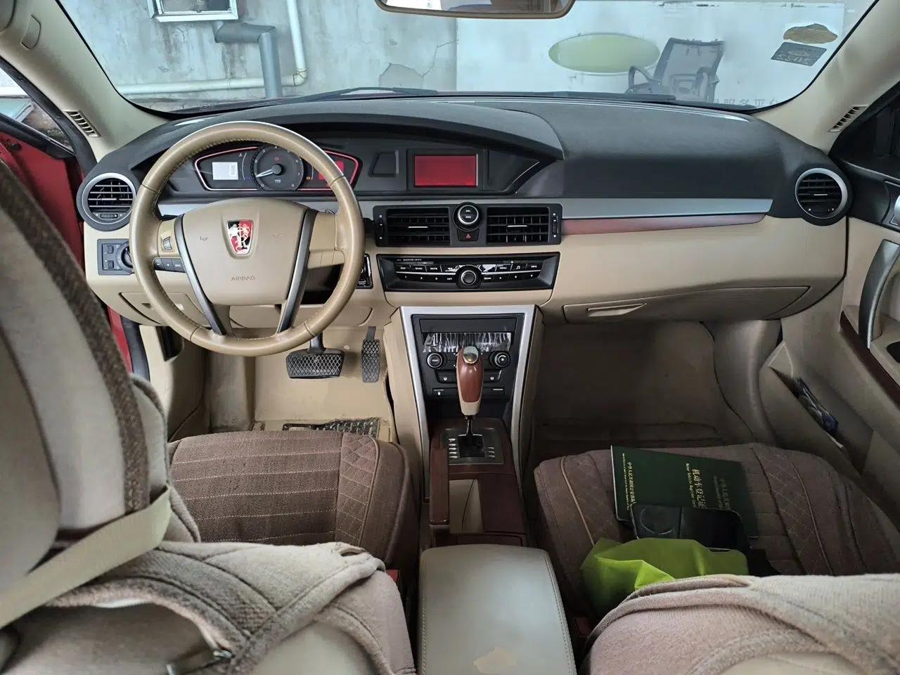 Roewe 550 2013 Classic Edition 550 1.8L Automatic Fashion Model — миниатюра 9