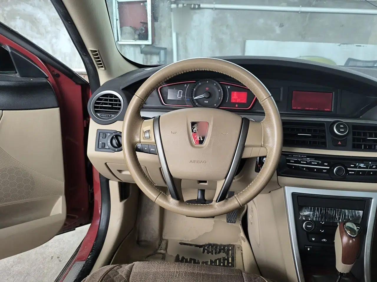 Roewe 550 2013 Classic Edition 550 1.8L Automatic Fashion Model — миниатюра 10