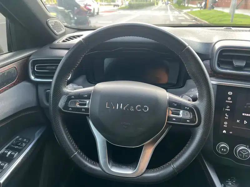 Lynk & Co 03 2019 1.5TD DCT Pro Edition — миниатюра 12