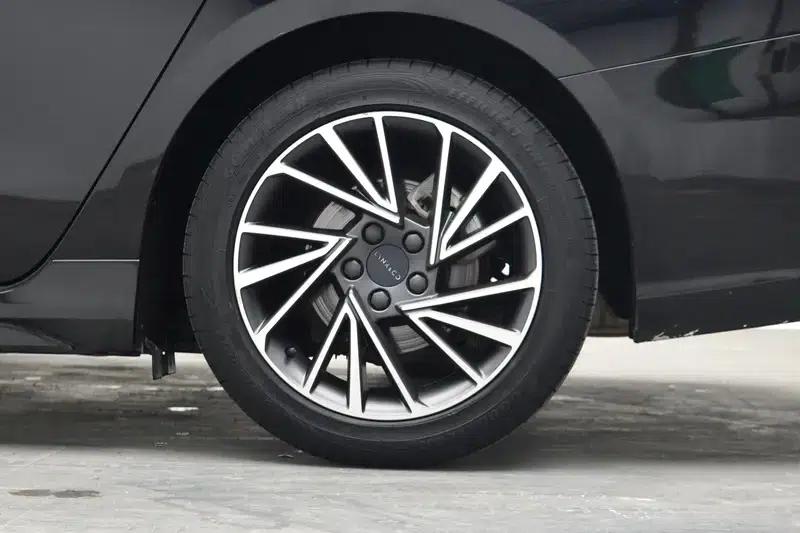 Lynk & Co 03 2022 2.0TD DCT Plus — миниатюра 9