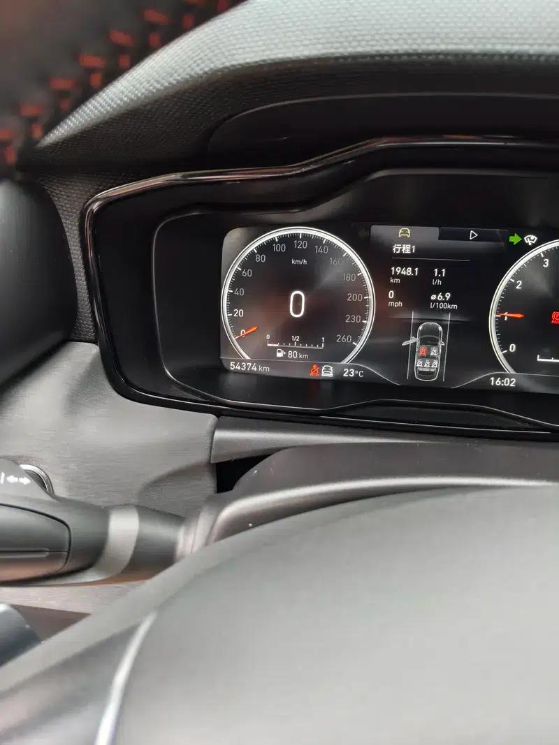 Lynk & Co 03 2019 Facelift 1.5TD DCT Version — миниатюра 11