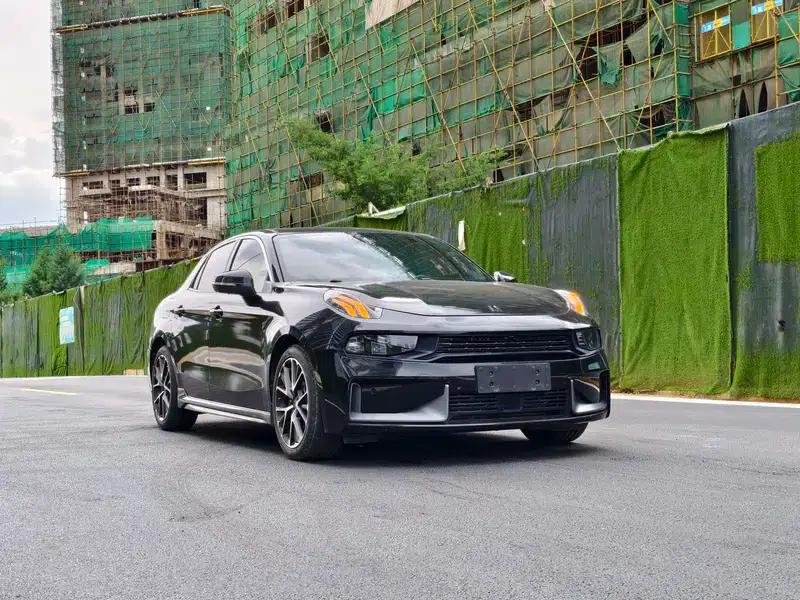 Lynk & Co 03 2019 Facelift 1.5TD DCT Version — миниатюра 3