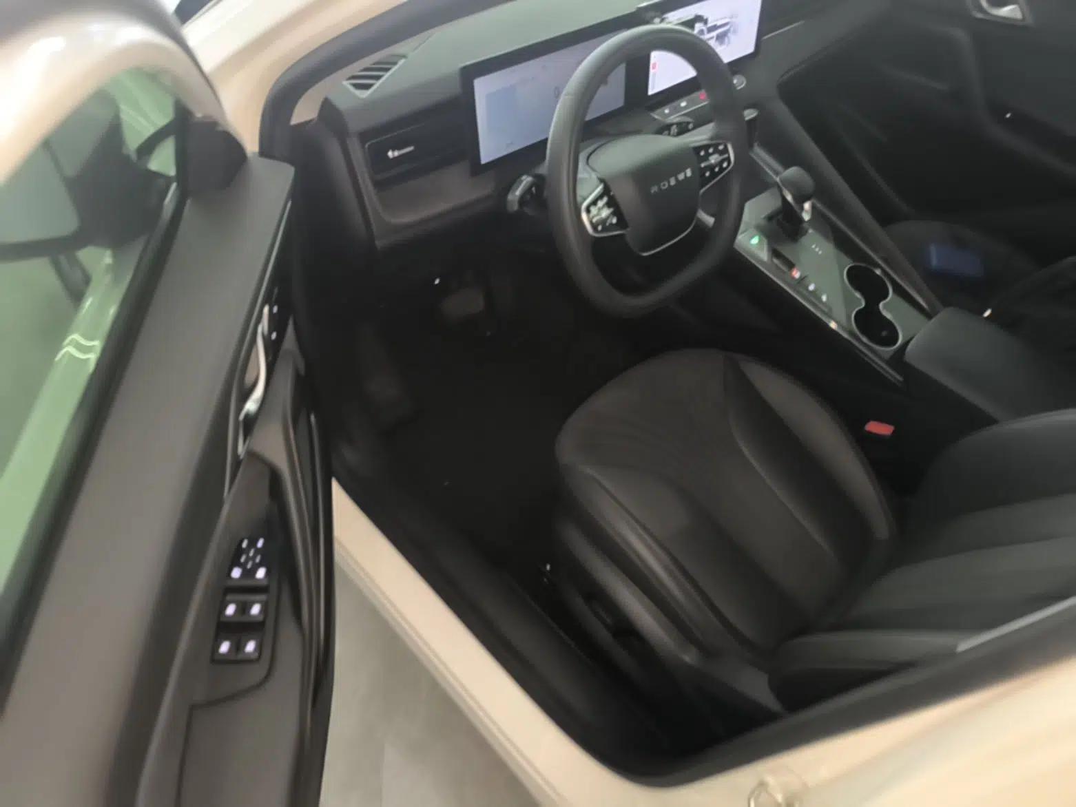 Roewe D5X DMH 2024 135 Flagship Edition — миниатюра 23