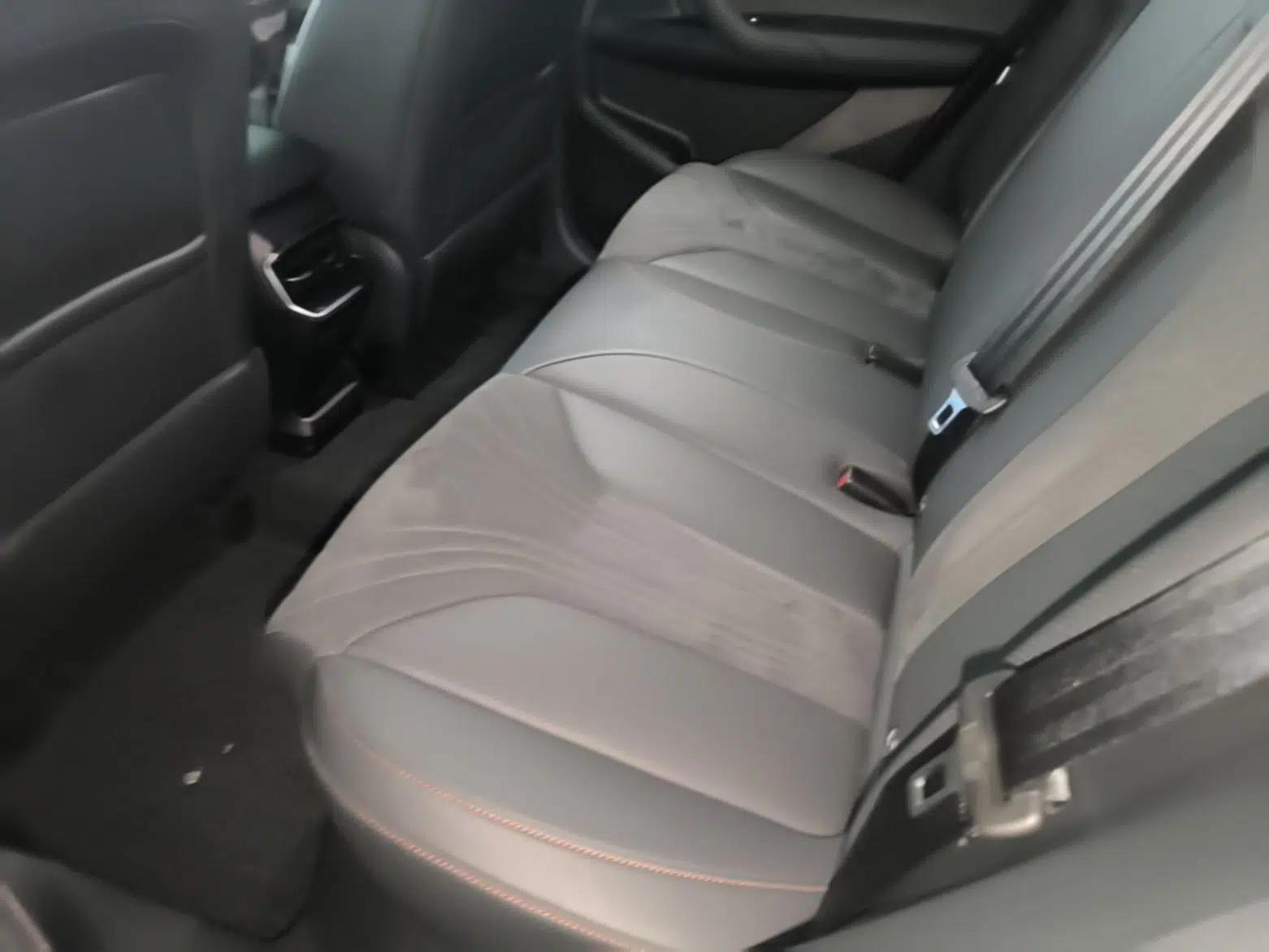 Roewe D5X DMH 2024 135 Flagship Edition — миниатюра 25