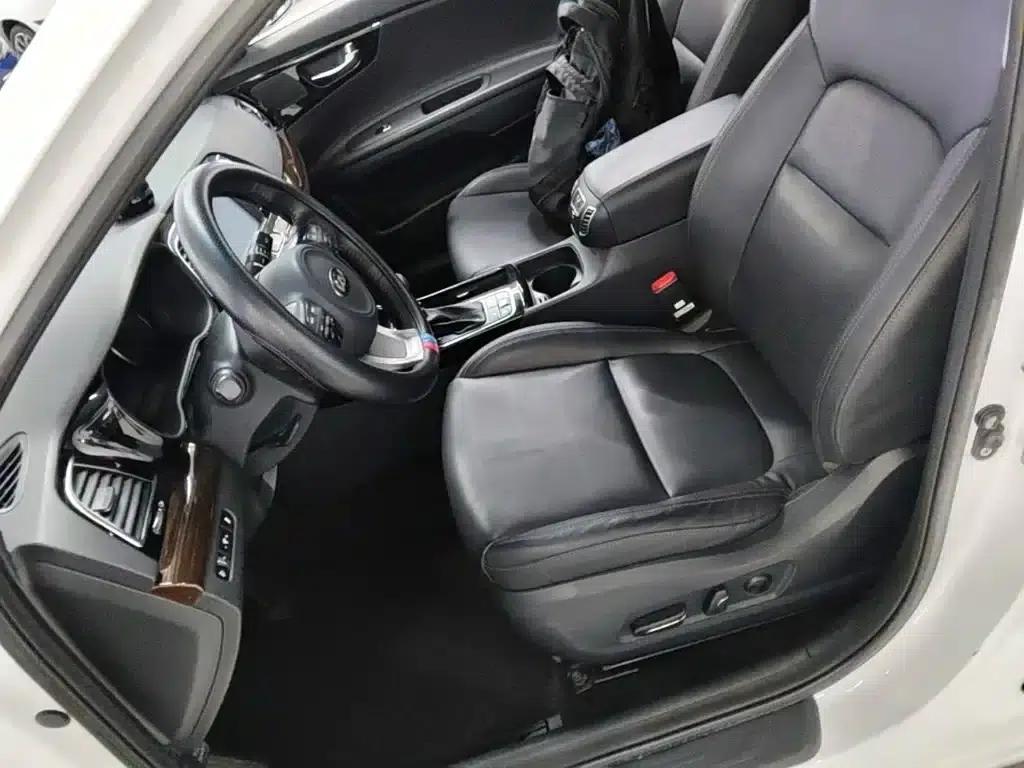 Kia K4 2017 1.8L Automatic DLX Special — миниатюра 11