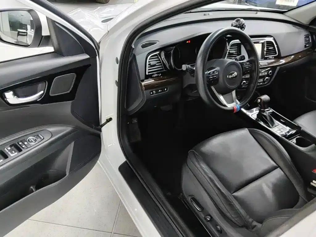 Kia K4 2017 1.8L Automatic DLX Special — миниатюра 12