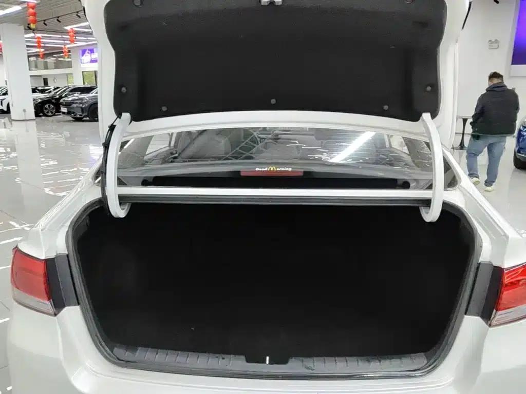 Kia K4 2017 1.8L Automatic DLX Special — миниатюра 15