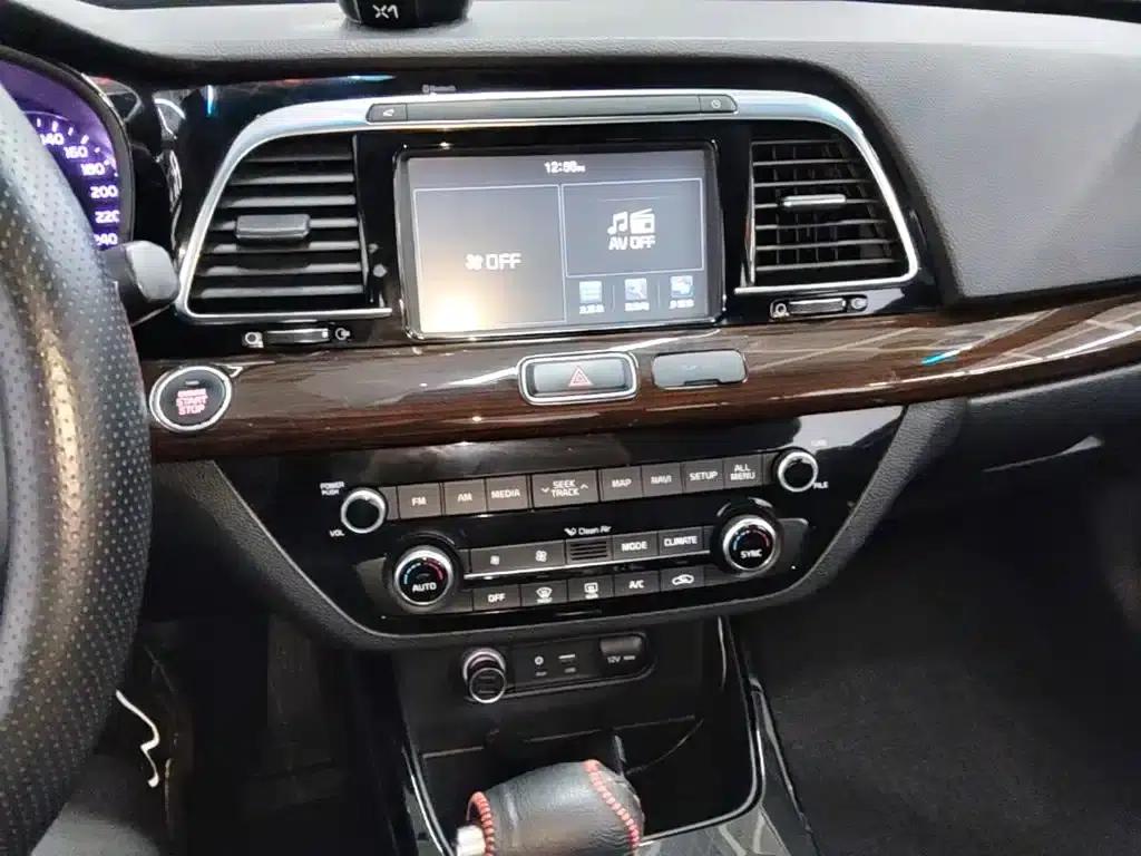 Kia K4 2017 1.8L Automatic DLX Special — миниатюра 9
