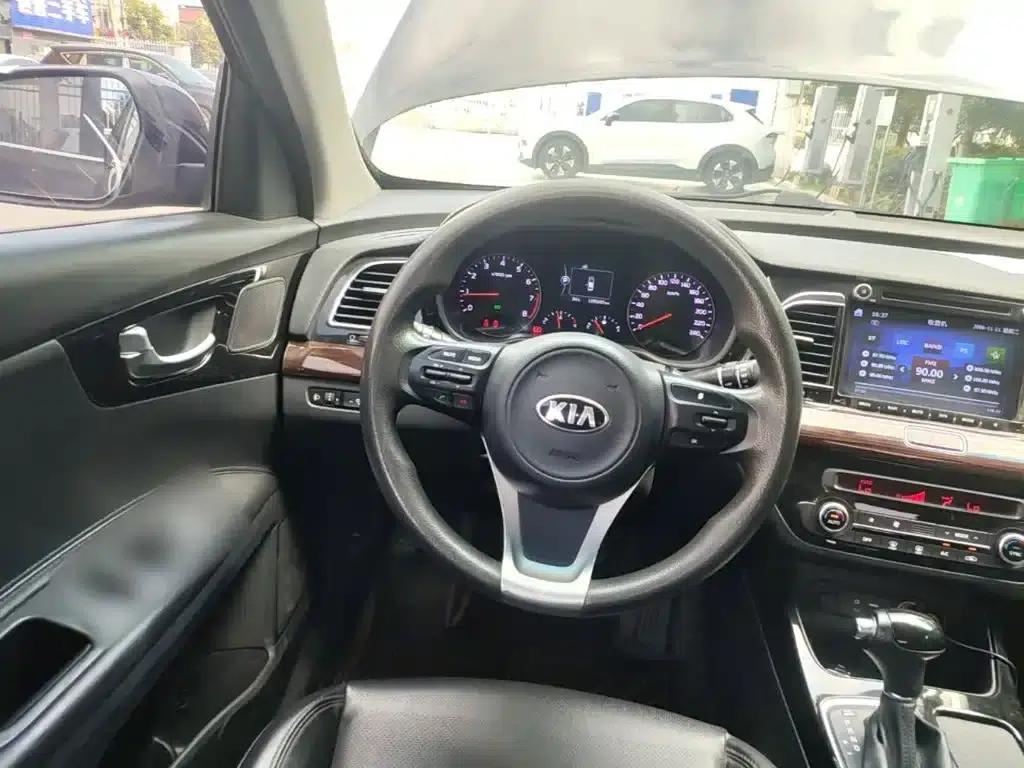 Kia K4 2017 1.8L Automatic GLS Special — миниатюра 11