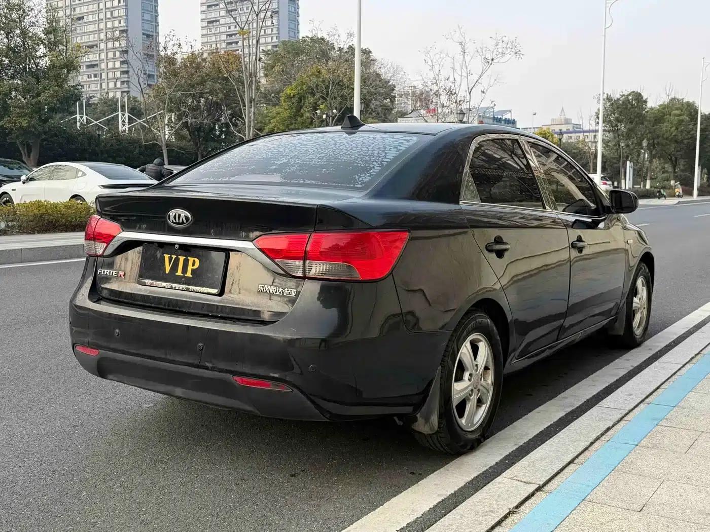 2014 Forte 1.6L AT GL — миниатюра 5
